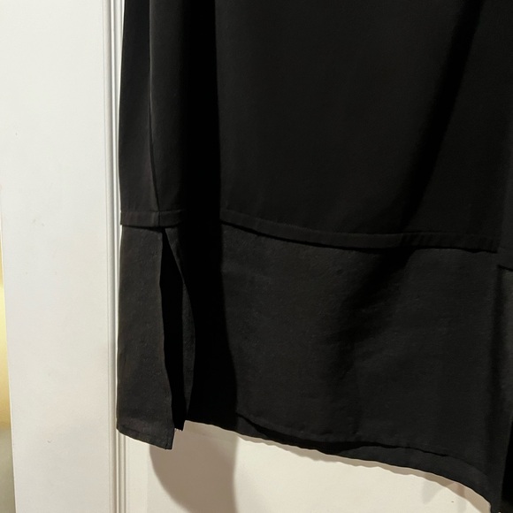 Black sleeveless two tone dressy tank - Picture 3 of 4